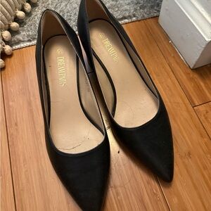 Dream Pairs Black Pointed Toe Heels